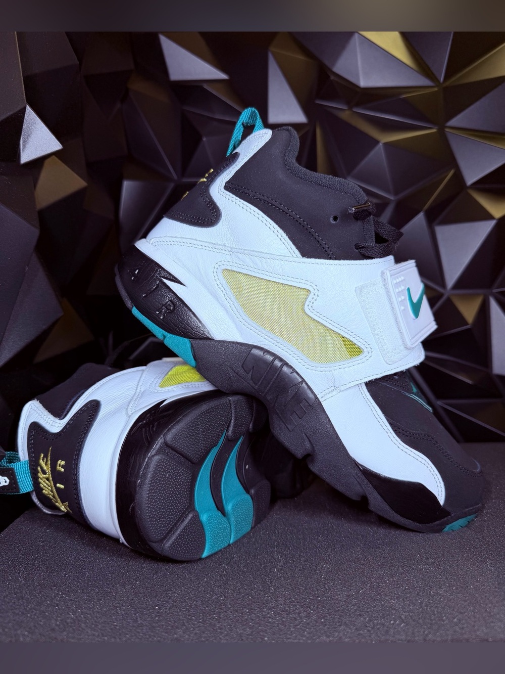 Nike Men diamond turf, 93